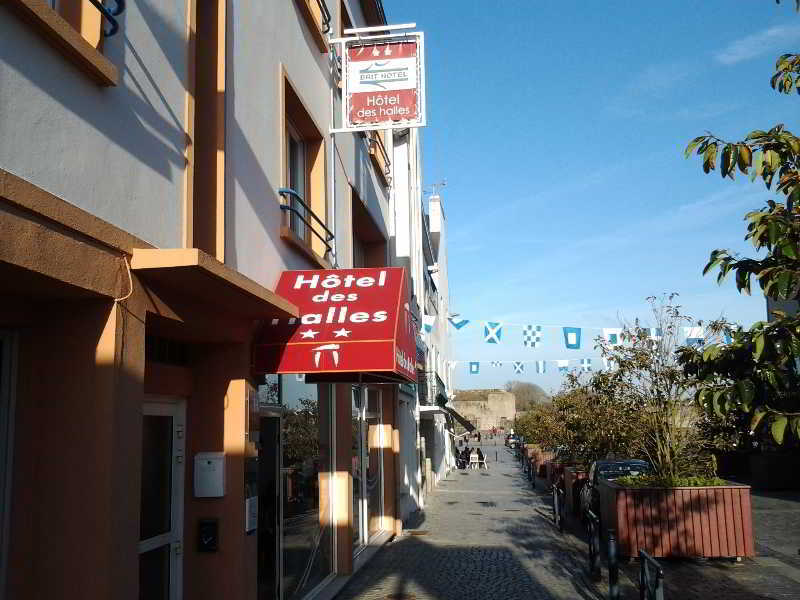 Brit Hotel Des Halles Concarneau Exterior photo