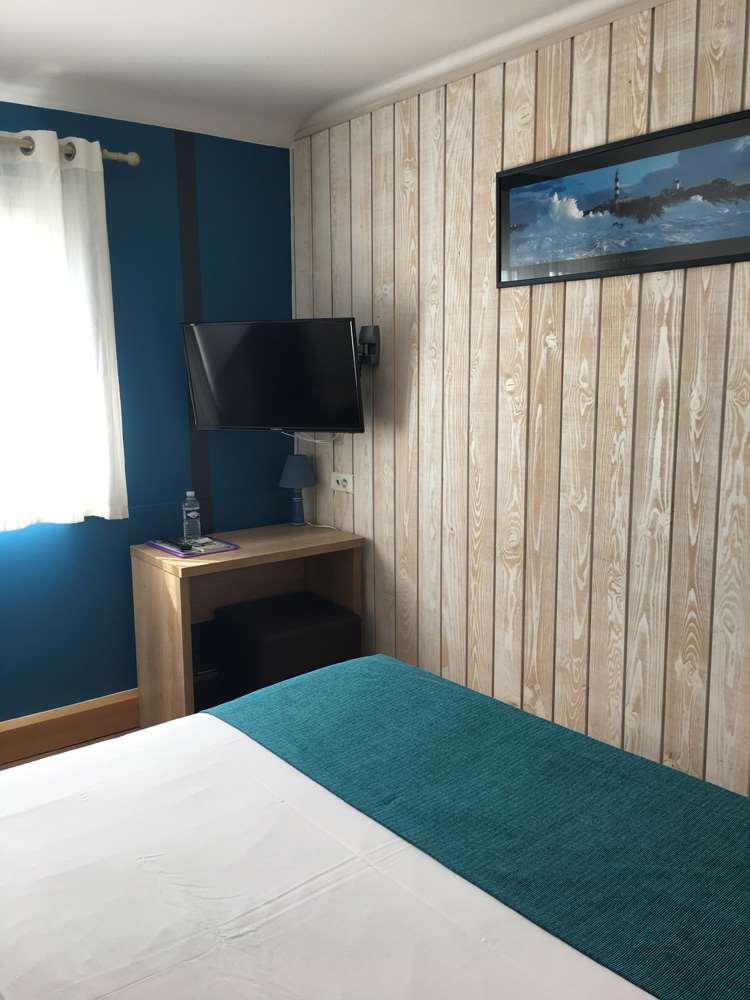 Brit Hotel Des Halles Concarneau Room photo