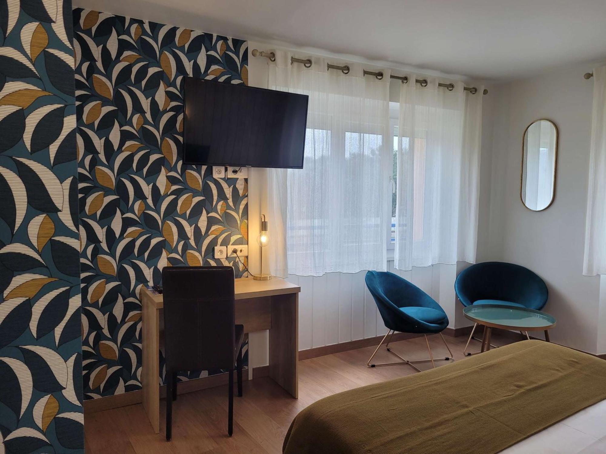 Brit Hotel Des Halles Concarneau Exterior photo